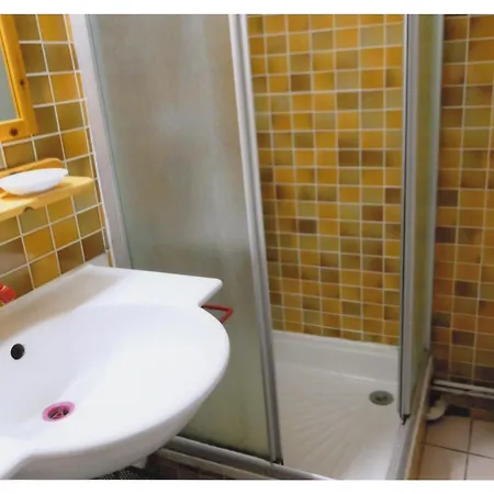 Typique Pres Des Pistes Avec Cheminee Et Parking Prive - Fr-1-814-31 Besse-et-Saint-Anastaise